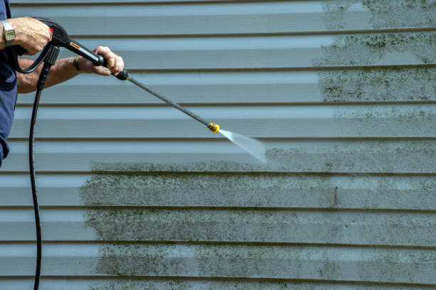 Why Choose Our Certified Pressure Washing Experts for Your Project Needs in Lindenhurst, IL?